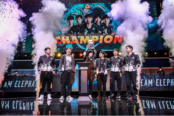 小象3：0完爆茶队拿下冠军 中国Dota2职业联赛第二赛季落幕