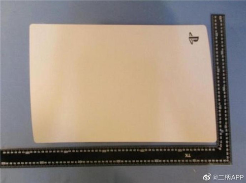 PS5主机和配件实物图公布